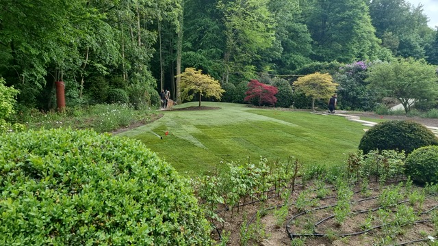 <span>R&eacute;alisations</span><i>→</i>