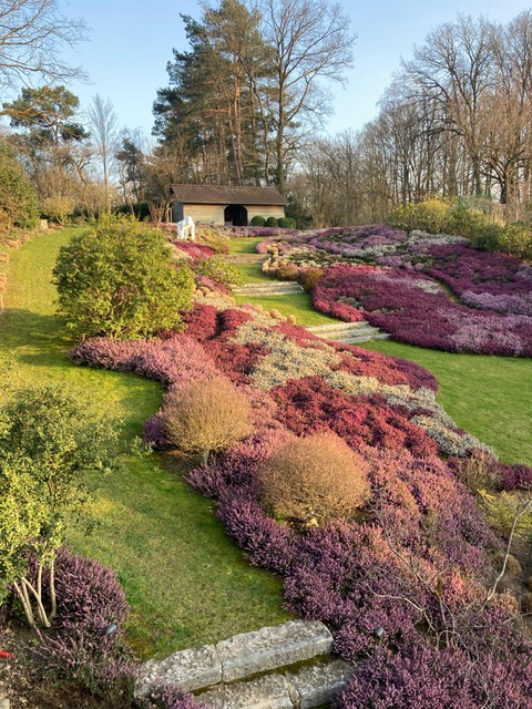 <span>R&eacute;alisations</span><i>→</i>